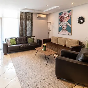 Elite Center Apartment