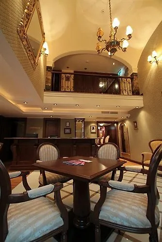 Mozart Hotel Seghedin 4*,