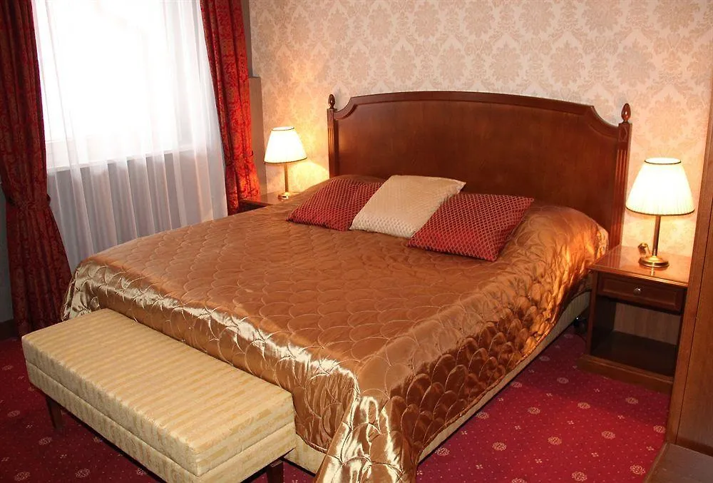 Mozart Hotel Сегед